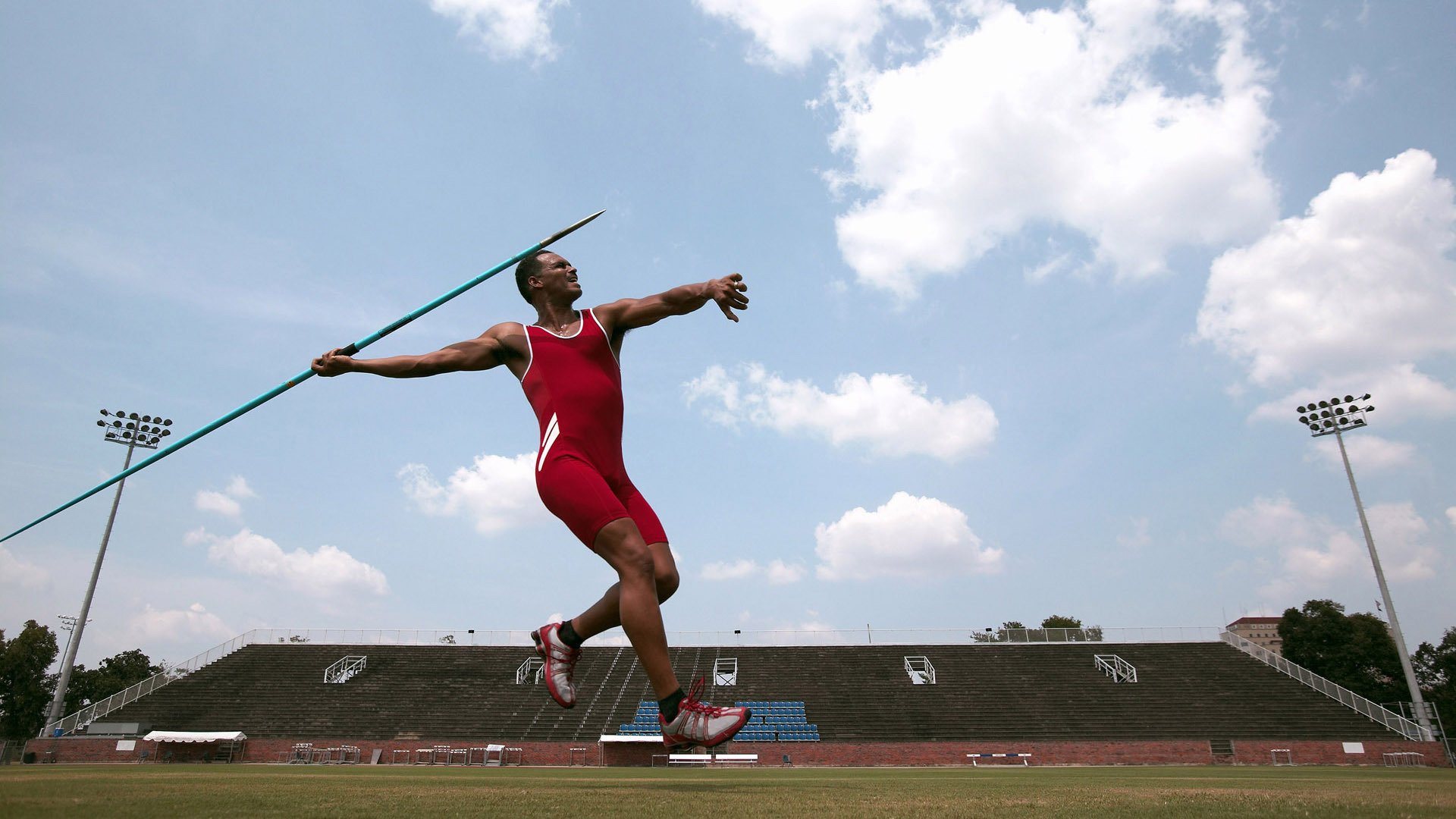NBA球员体能训练方案，nba球员体能训练方案怎么写