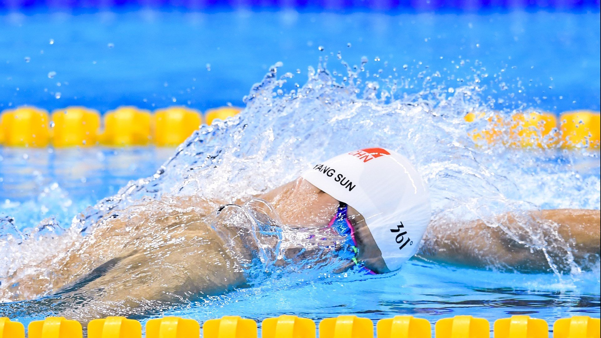 爱游戏app-世界陀螺锦标赛中国队首次参赛即获佳绩，陀螺比赛现场